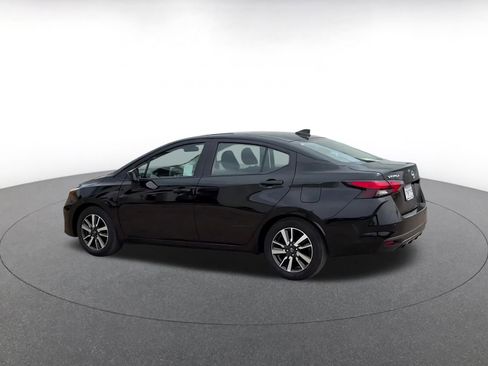 Used 2025 Nissan Versa SV FWD image 10