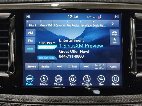 Used 2019 Chrysler Pacifica Limited image 10