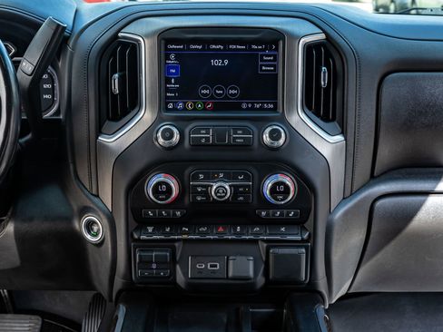 Used 2022 GMC Sierra 3500 Denali w/ Denali Ultimate Package AWD/4WD image 23