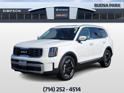 Used 2023 Kia Telluride S w/ S Sunroof Package image 4