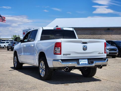 Used 2022 RAM 1500 Big Horn AWD/4WD image 3