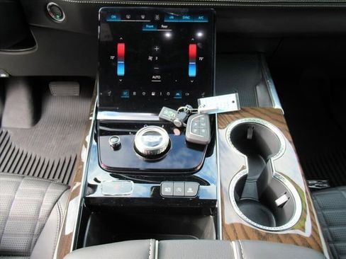 Certified 2026 Cadillac Escalade Platinum Sport w/ LPO, ONYX Package AWD/4WD image 22