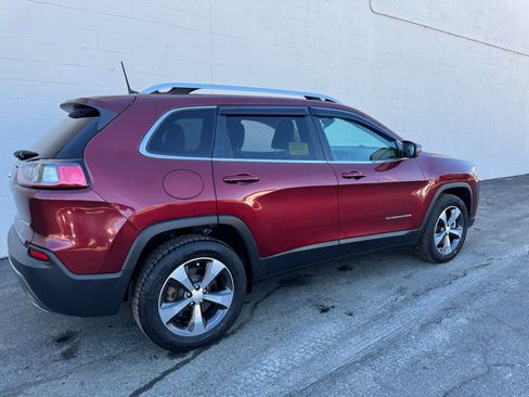 Used 2019 Jeep Cherokee Limited image 6