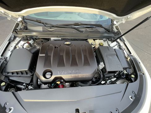 Used 2018 Chevrolet Impala Premier FWD image 27