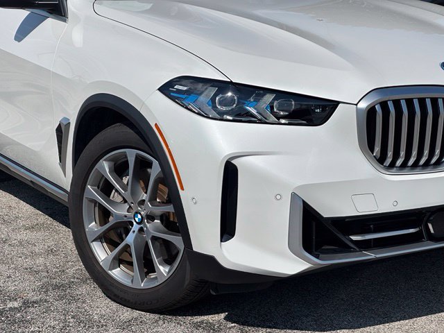 Certified 2026 BMW X5 xDrive50e w/ Premium Package AWD/4WD image 10