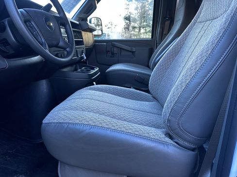 Used 2025 Chevrolet Express 2500 Extended w/ Communications Package image 17