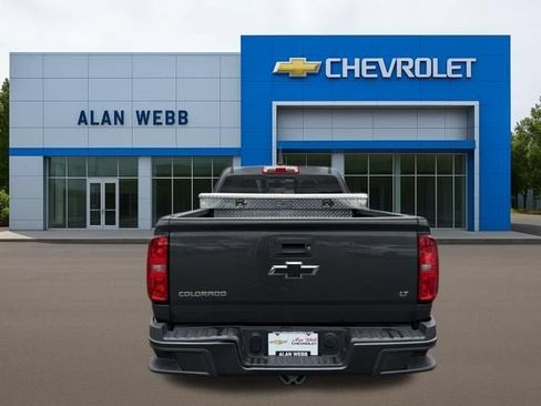 Used 2016 Chevrolet Colorado LT w/ LT Convenience Package RWD image 4