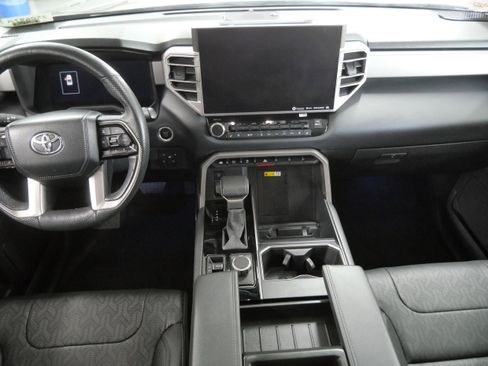 Used 2024 Toyota Tundra Limited AWD/4WD image 10