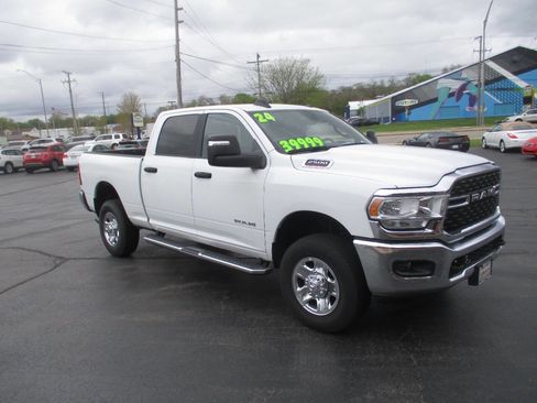 Used 2024 RAM 2500 Big Horn w/ Bed Utility Group AWD/4WD image 10
