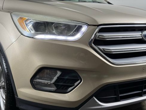 Used 2017 Ford Escape Titanium AWD/4WD image 12