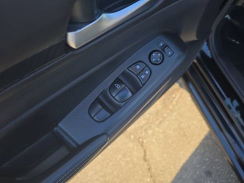 Used 2024 Nissan Altima 2.5 SV FWD image 11