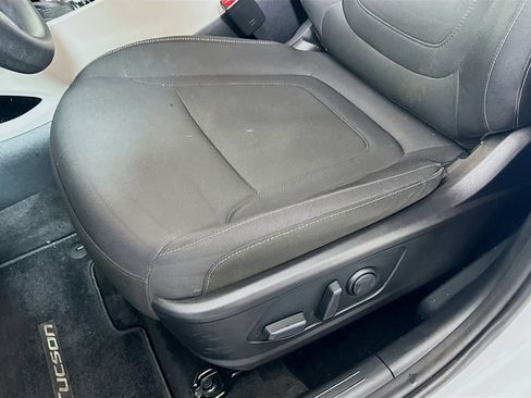 Certified 2022 Hyundai Tucson SEL image 18