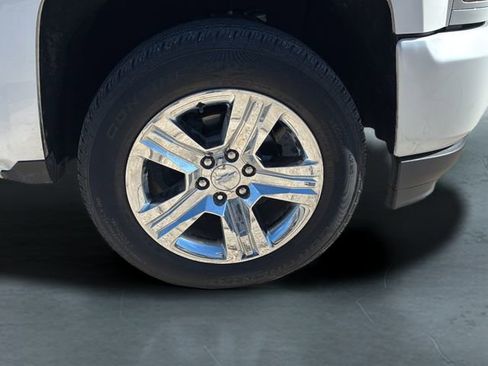 Used 2018 Chevrolet Silverado 1500 LT w/ All Star Edition image 9