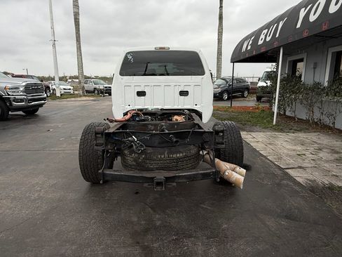 Used 2015 Ford F250 XL w/ XL Appearance Package image 5