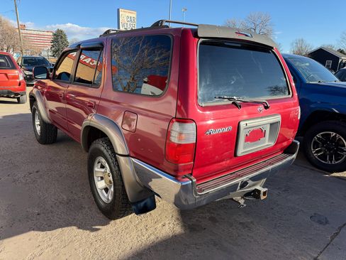 Used 2000 Toyota 4Runner SR5 image 9