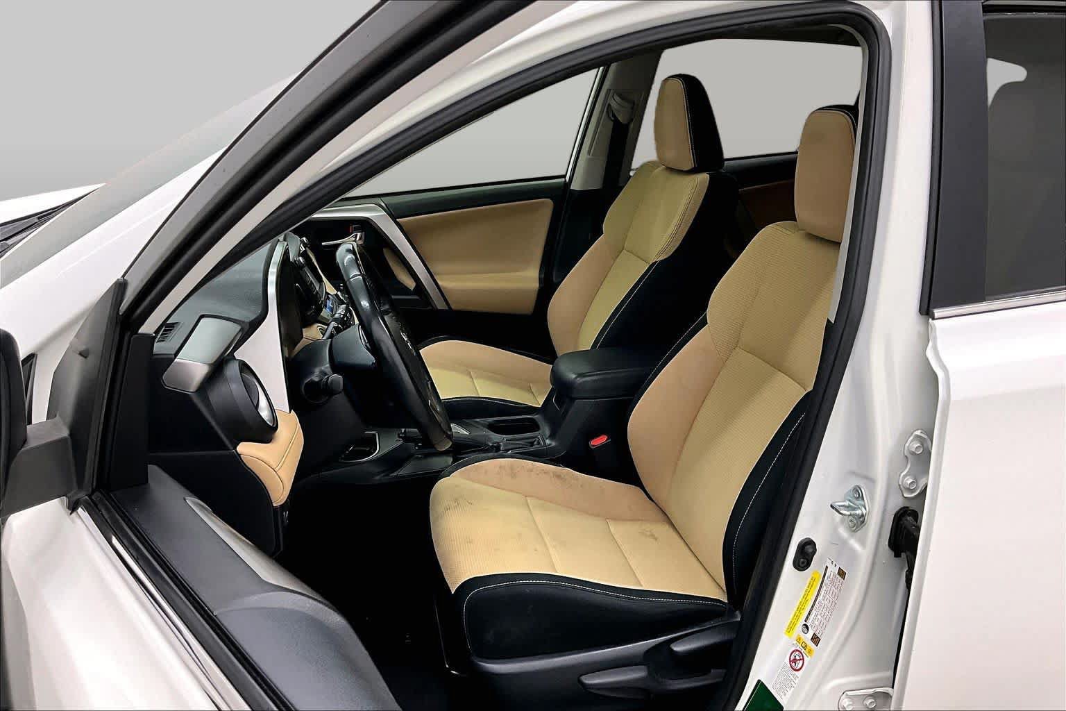 Used 2018 Toyota RAV4 XLE w/ Plus Extra Value Package FWD image 8