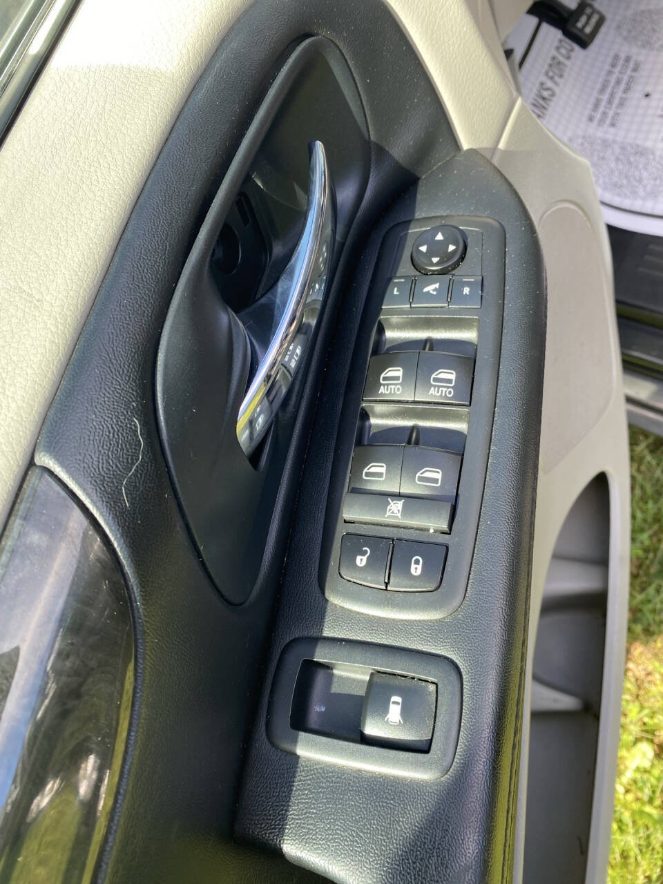 Used 2012 Dodge Grand Caravan SE FWD image 10