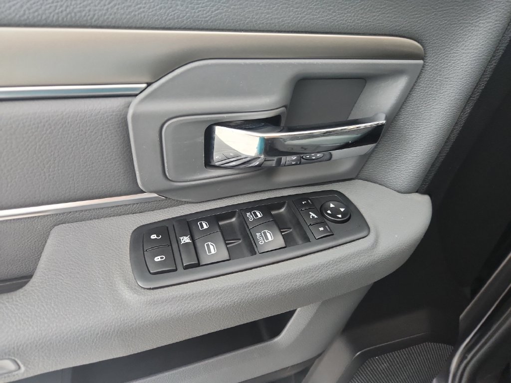 Certified 2017 RAM 1500 Big Horn AWD/4WD image 24