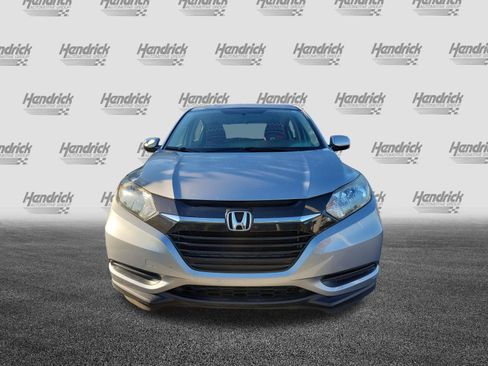 Used 2017 Honda HR-V LX image 3