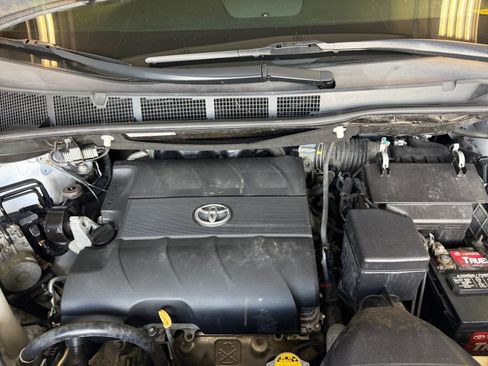 Used 2016 Toyota Sienna XLE Premium FWD image 20