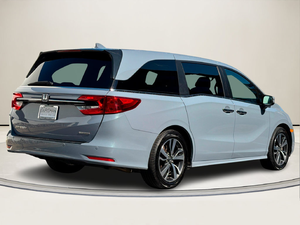 Used 2024 Honda Odyssey Touring image 3
