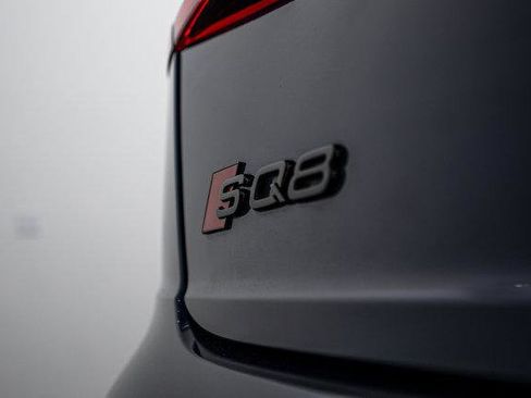 Certified 2021 Audi SQ8 Premium Plus w/ SQ8 Black Optic Package image 10