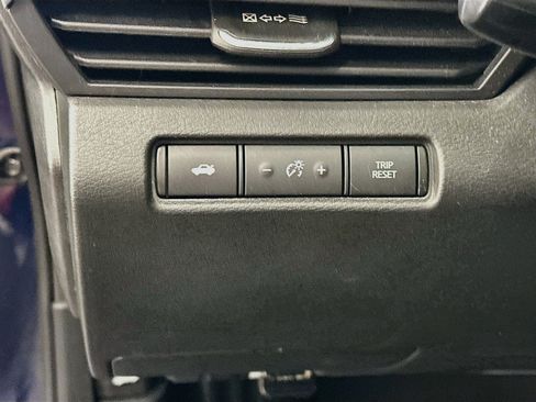 Used 2024 Nissan Altima 2.5 SR w/ SR Premium Package FWD image 17