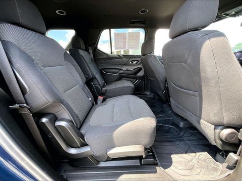 Used 2023 Chevrolet Traverse LT w/ LPO, Floor Liner Package AWD/4WD image 16