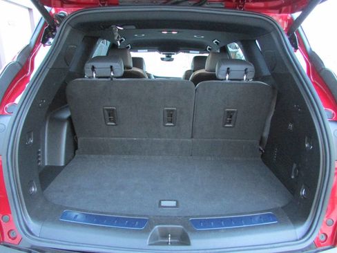 Used 2024 Buick Enclave Premium image 4