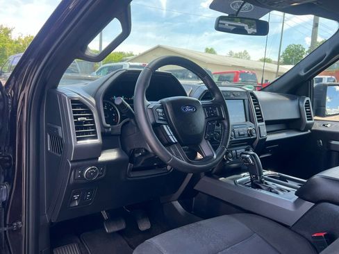 Used 2018 Ford F150 XLT w/ Equipment Group 302A Luxury AWD/4WD image 12