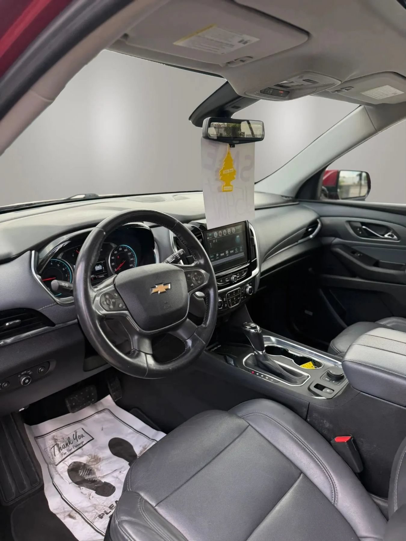 Used 2018 Chevrolet Traverse Premier w/ Driver Confidence II Package FWD image 9