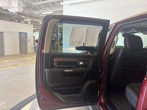 Used 2016 RAM 1500 Laramie w/ Convenience Group AWD/4WD image 11