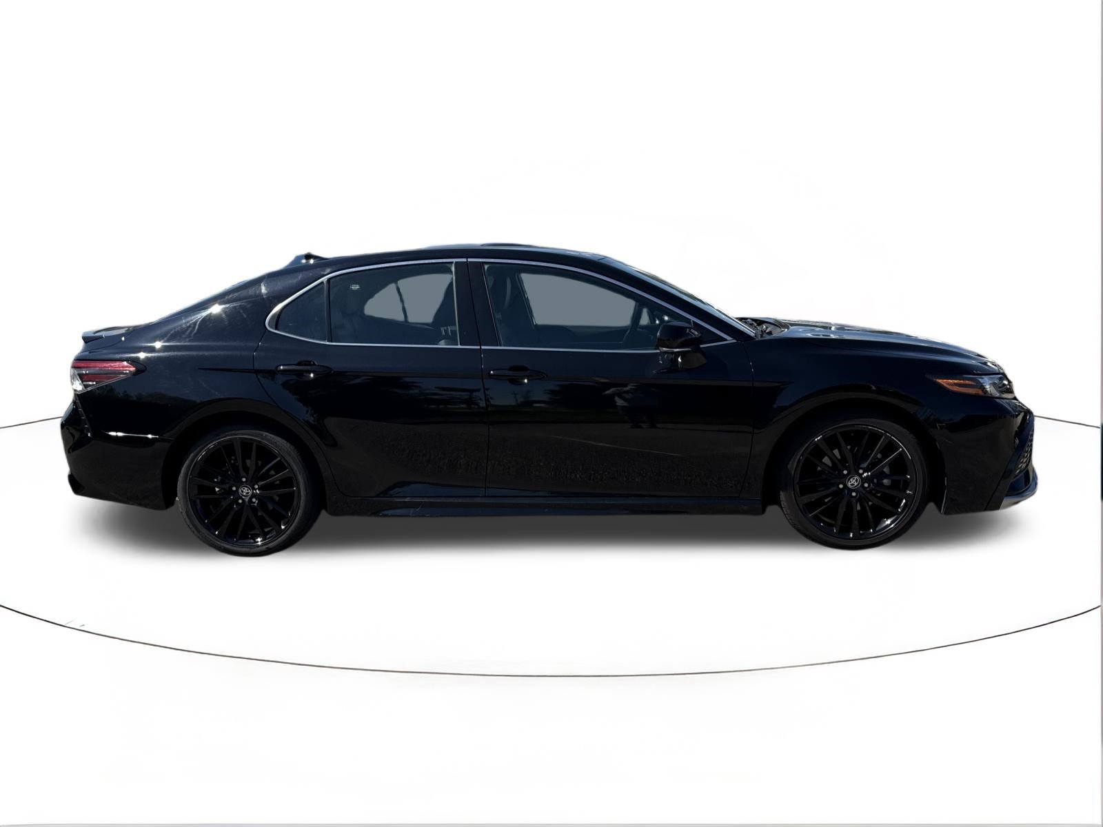 Used 2024 Toyota Camry XSE FWD image 2
