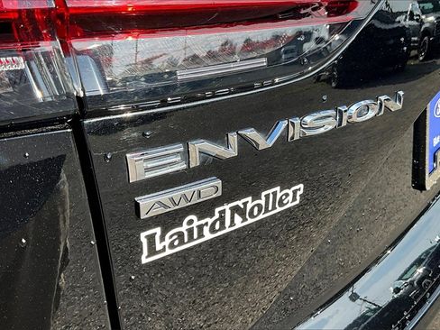 Used 2023 Buick Envision Essence image 8