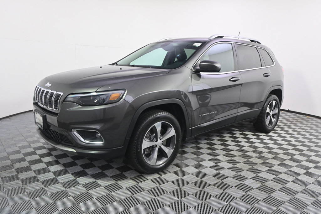 Used 2019 Jeep Cherokee Limited AWD/4WD image 2