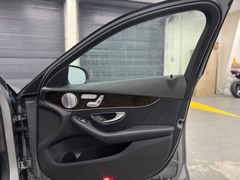 Used 2015 Mercedes-Benz C 300 Sedan image 14