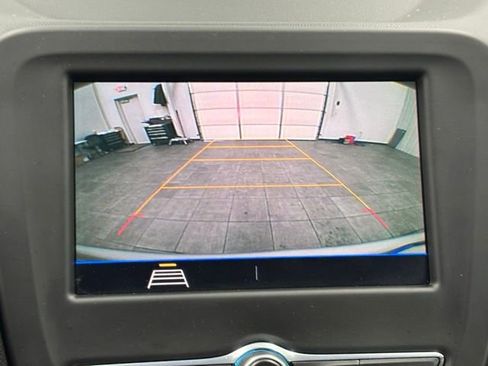 Used 2021 Chevrolet Equinox LS FWD image 23