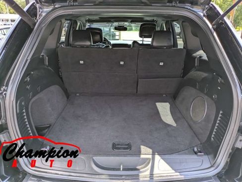 Used 2019 Jeep Grand Cherokee Altitude RWD image 15