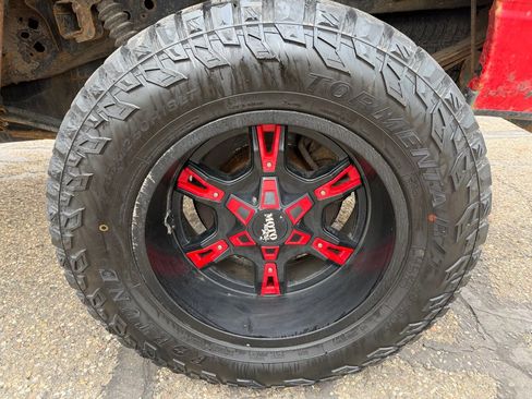 Used 2012 Ford F150 XLT image 18