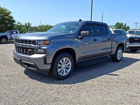 Used 2020 Chevrolet Silverado 1500 Custom w/ Custom Value Package AWD/4WD image 6