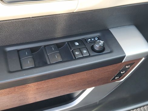 Used 2024 Toyota Sequoia Capstone image 27