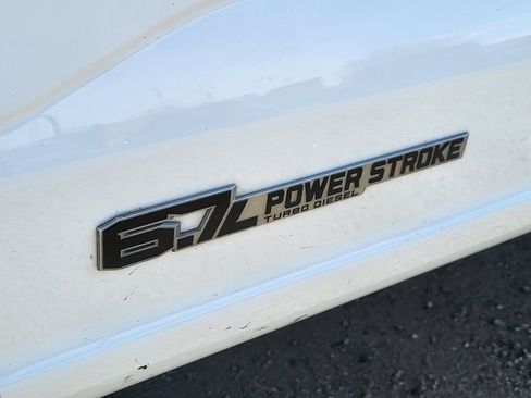 Used 2024 Ford F250 Lariat image 13