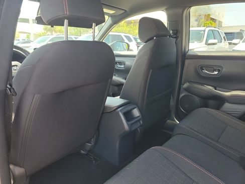 Used 2025 Honda HR-V Sport image 15