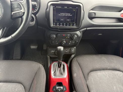 Used 2021 Jeep Renegade Trailhawk w/ Trailer Tow Group AWD/4WD image 11