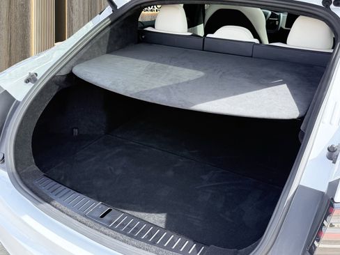 Used 2025 Tesla Model S image 15