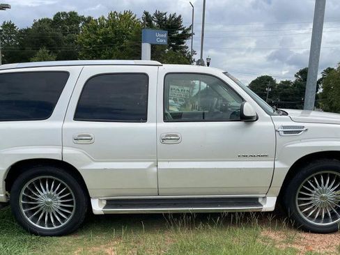 Used 2003 Cadillac Escalade LUXURY image 6