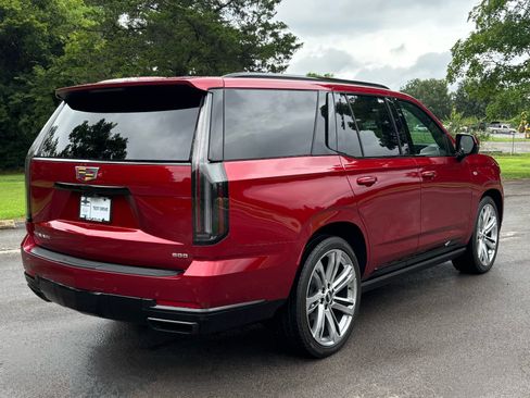 Used 2025 Cadillac Escalade Sport Platinum w/ LPO, Floor Liner Package AWD/4WD image 3