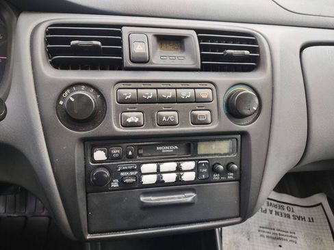 Used 1998 Honda Accord LX image 10