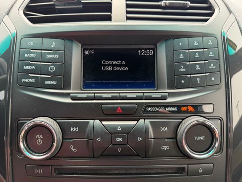 Used 2016 Ford Explorer XLT AWD/4WD image 19