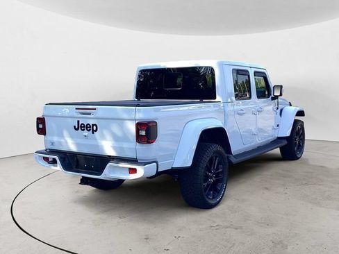 Certified 2023 Jeep Gladiator Overland AWD/4WD image 5